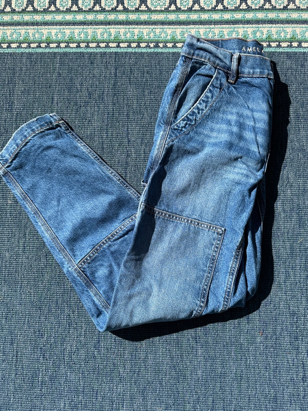 American Eagle Outfitters Straight Leg Jeans - Medium Blue Wash